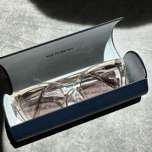 Warby Parker sunglasses : Aubrey style